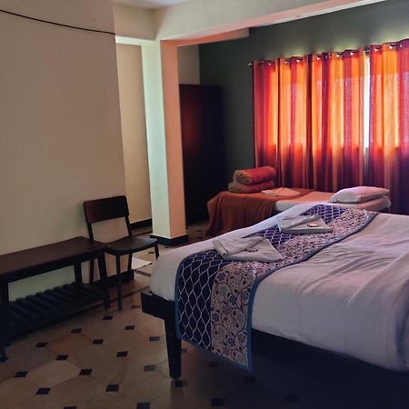 Hotel Caveri Comfort Inn Madikeri Exterior foto