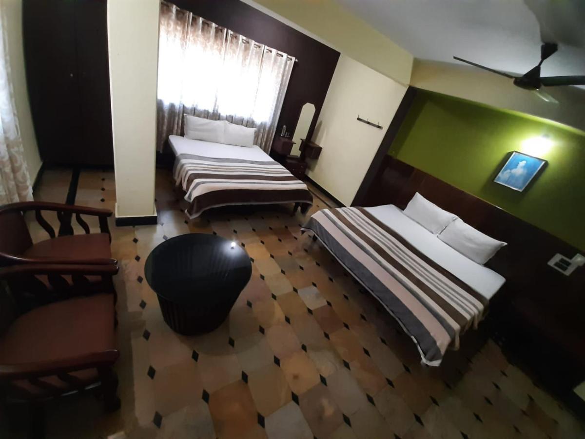 Hotel Caveri Comfort Inn Madikeri Exterior foto