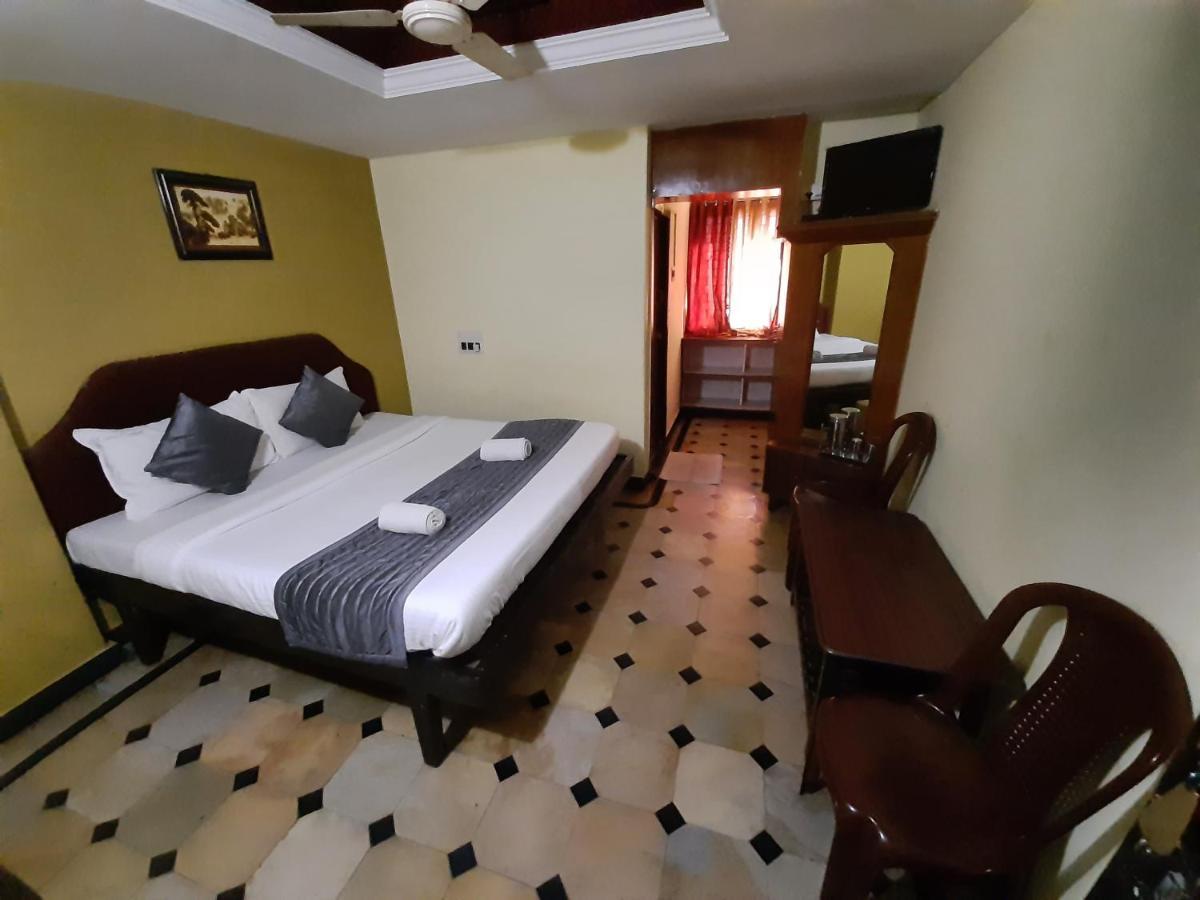 Hotel Caveri Comfort Inn Madikeri Exterior foto